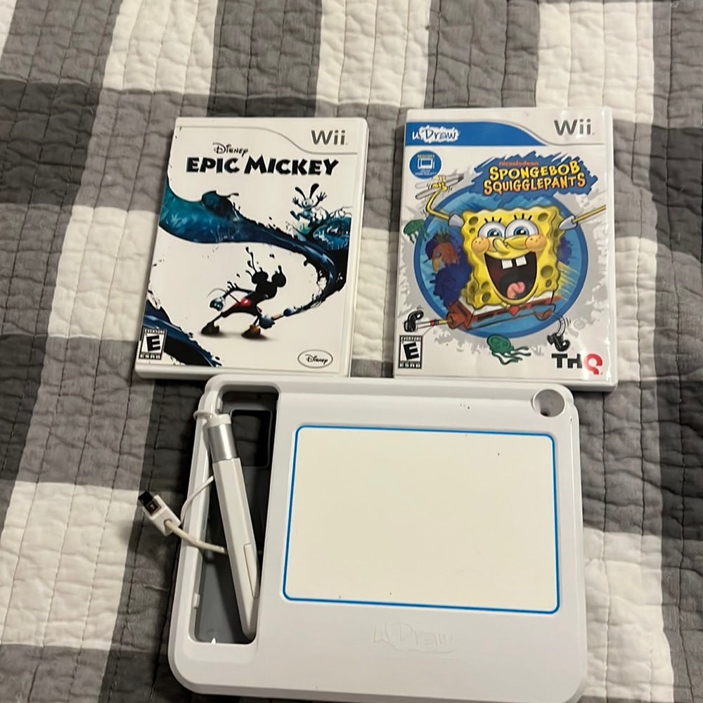 U Draw Game Tablet for Nintendo Wii  Disney Epic Mickey Draw and SpongeBob game